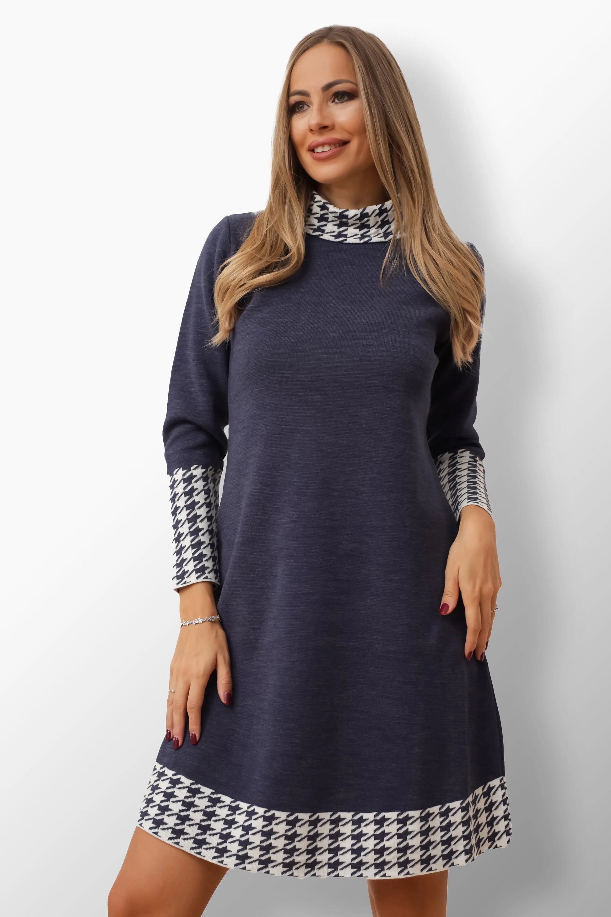 Tina knit dress with white plaid pattern in navy.